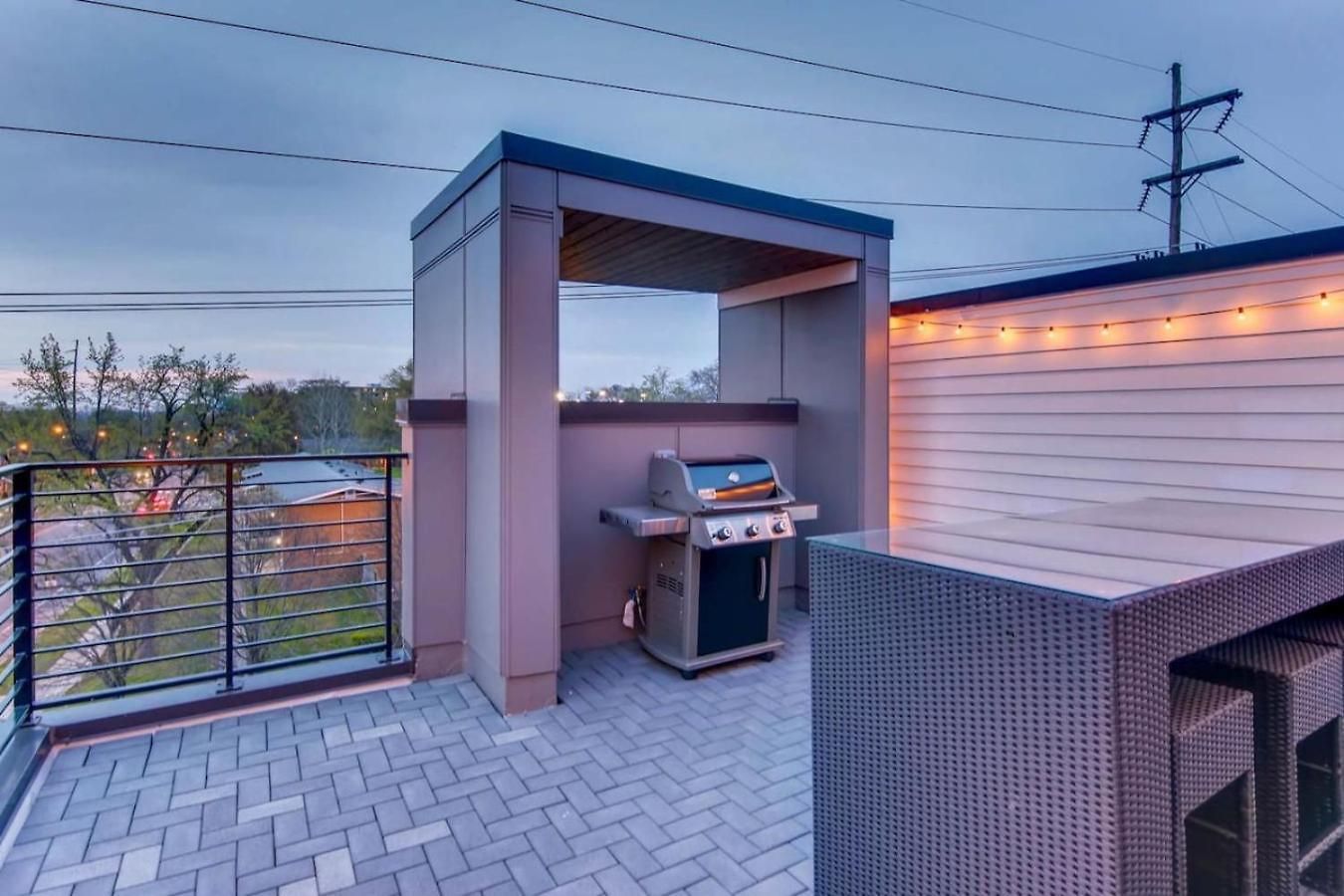 Beautiful 3 Bedroom! Near Broadway-12th S-gulch Nashville
