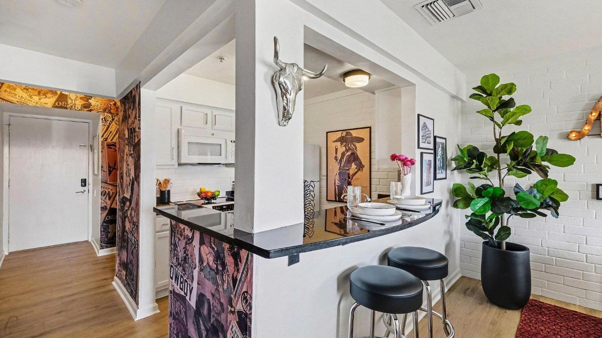 - 914 1st Ave N Holiday home