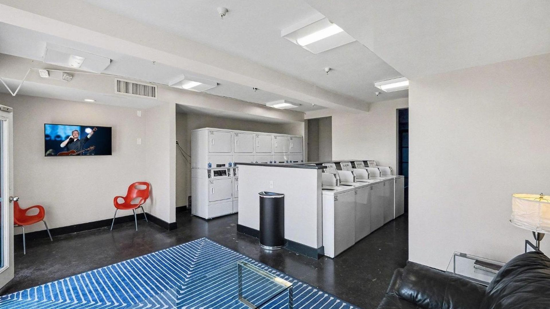 - 914 1st Ave N Holiday home Nashville