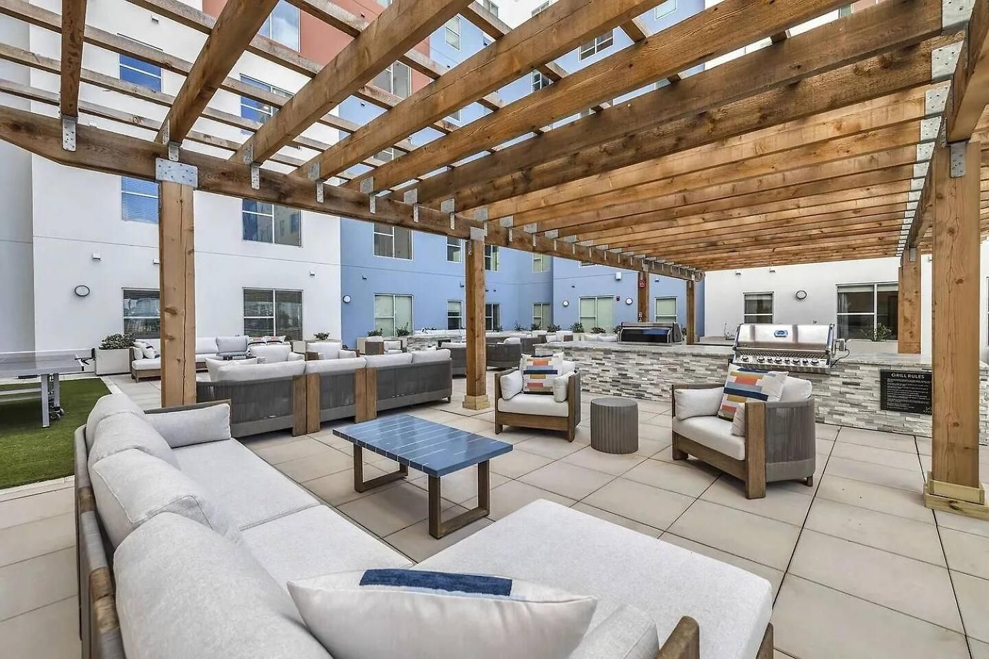 2br, Haven At Gulch W/ Rooftop Pool & Views Apartment
