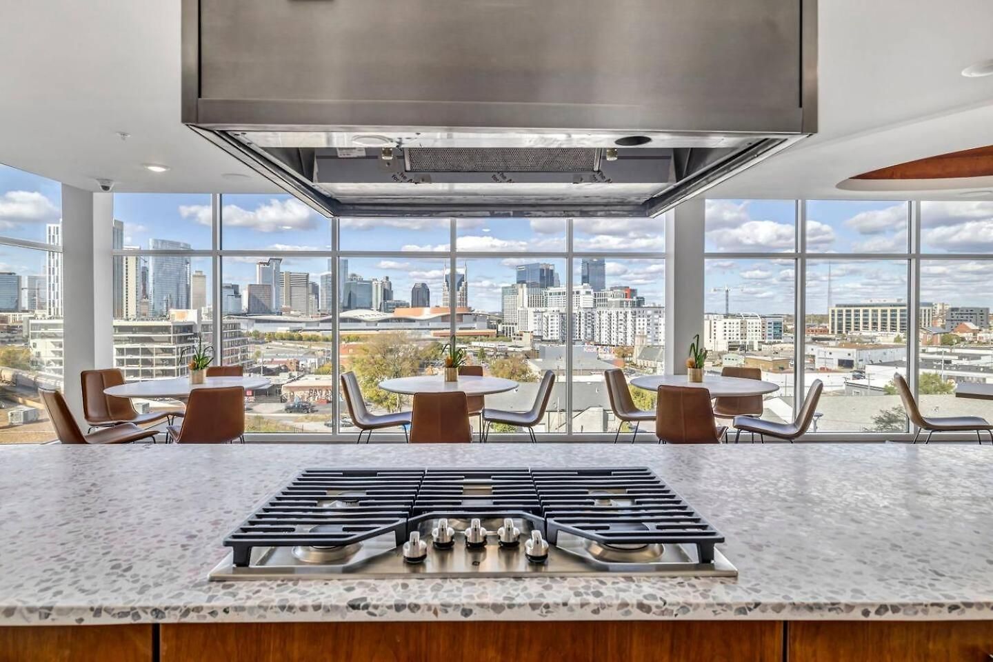 Apartment 2br, Haven At Gulch W/ Rooftop Pool & Views *