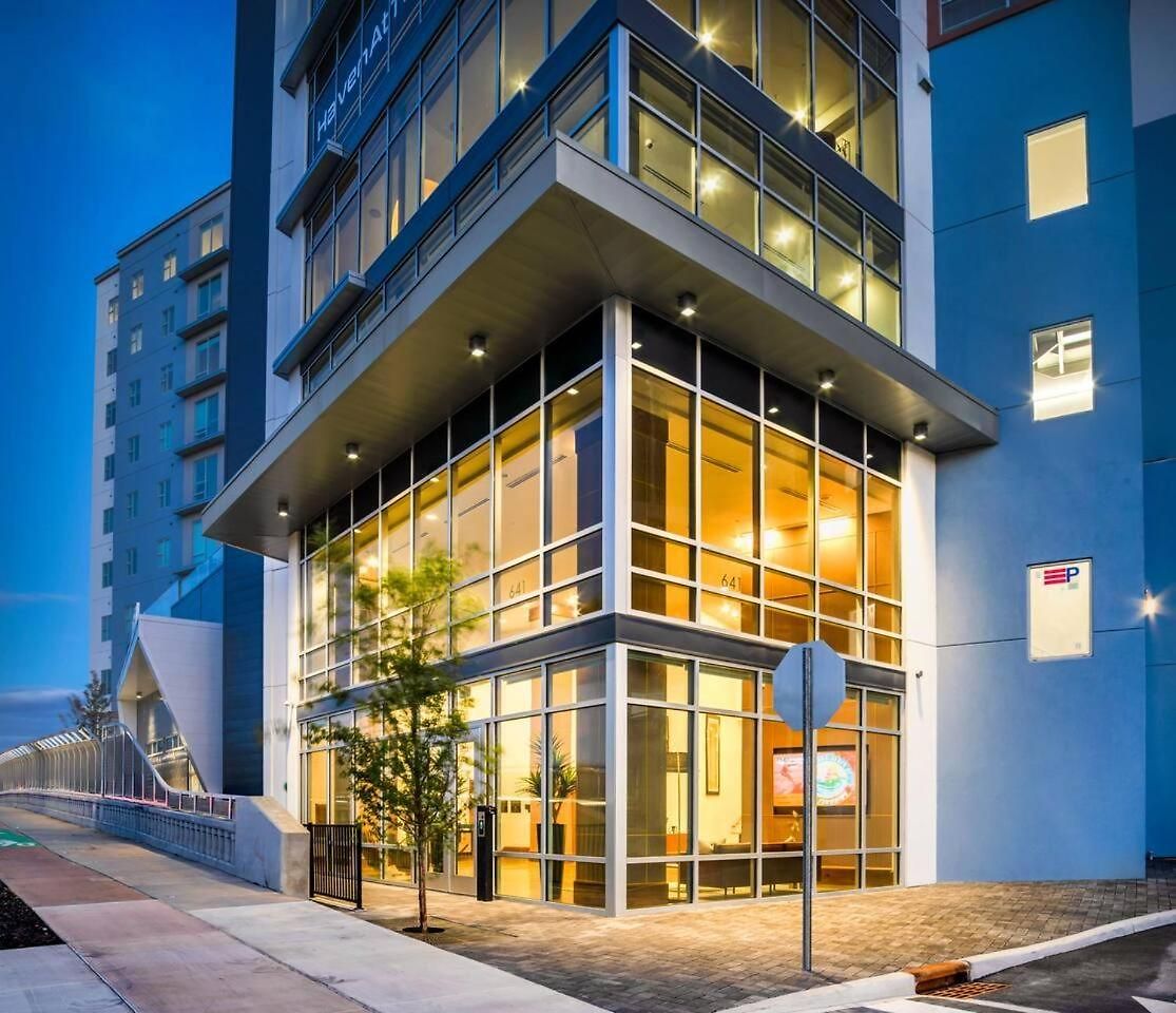 2br, Haven At Gulch W/ Rooftop Pool & Views Apartment Nashville