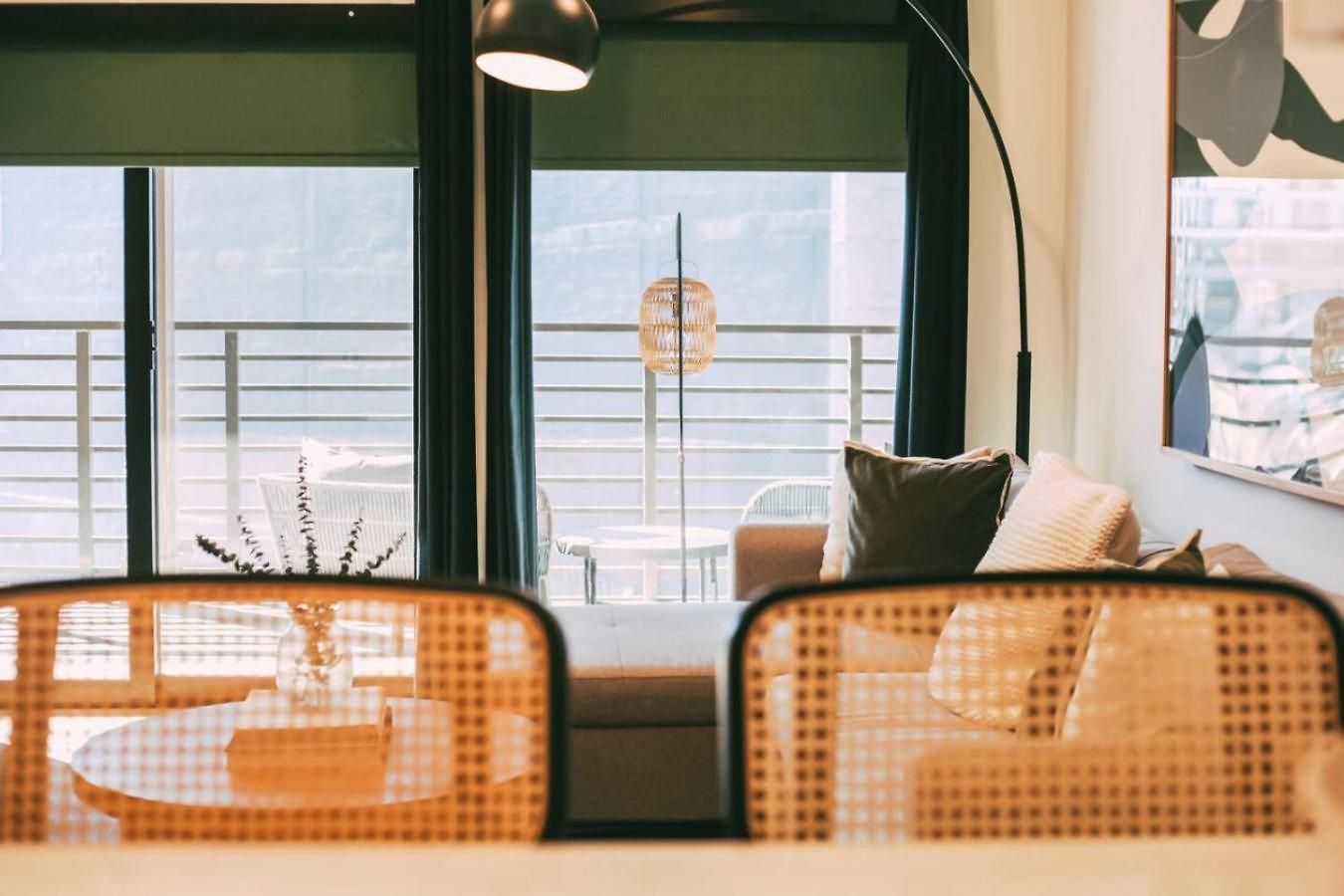 Layla's Downtown Nash Retreat | Walk To Broadway - Pool, Gym, Private Balcony, And More!