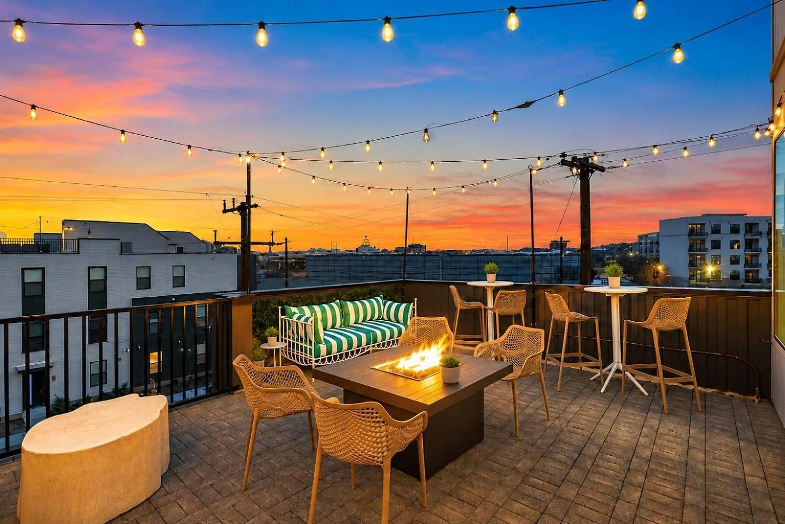 The Southern Lady & Gentleman - Rooftop Patios *