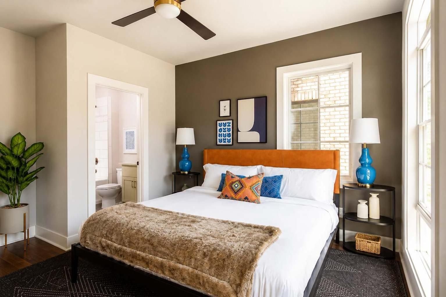 Stylish West End With Rooftop & Patio Nashville