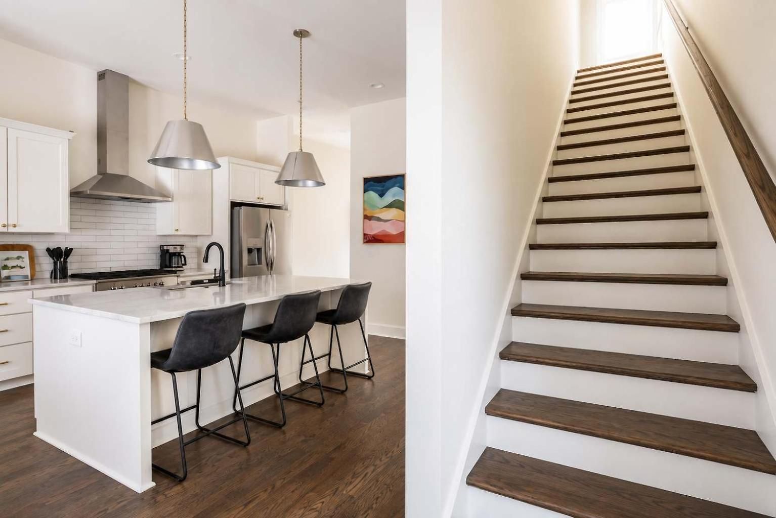 Holiday home 2 West End Homes With Stunning Rooftop Views