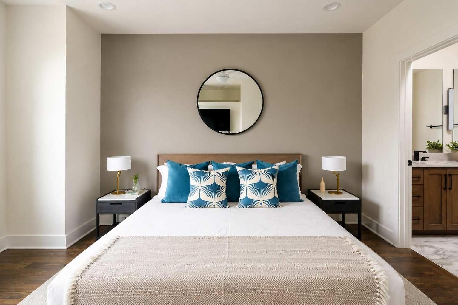 Holiday home 2 West End Homes With Stunning Rooftop Views Nashville