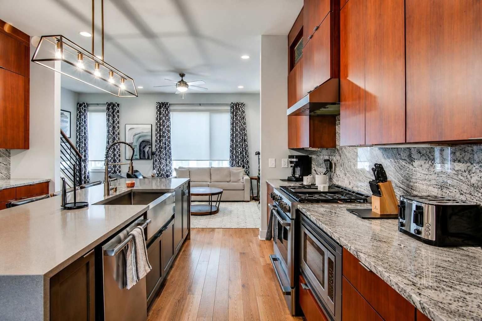 2 Miles To Lower Broadway-close To Honky Tonks Holiday home Nashville