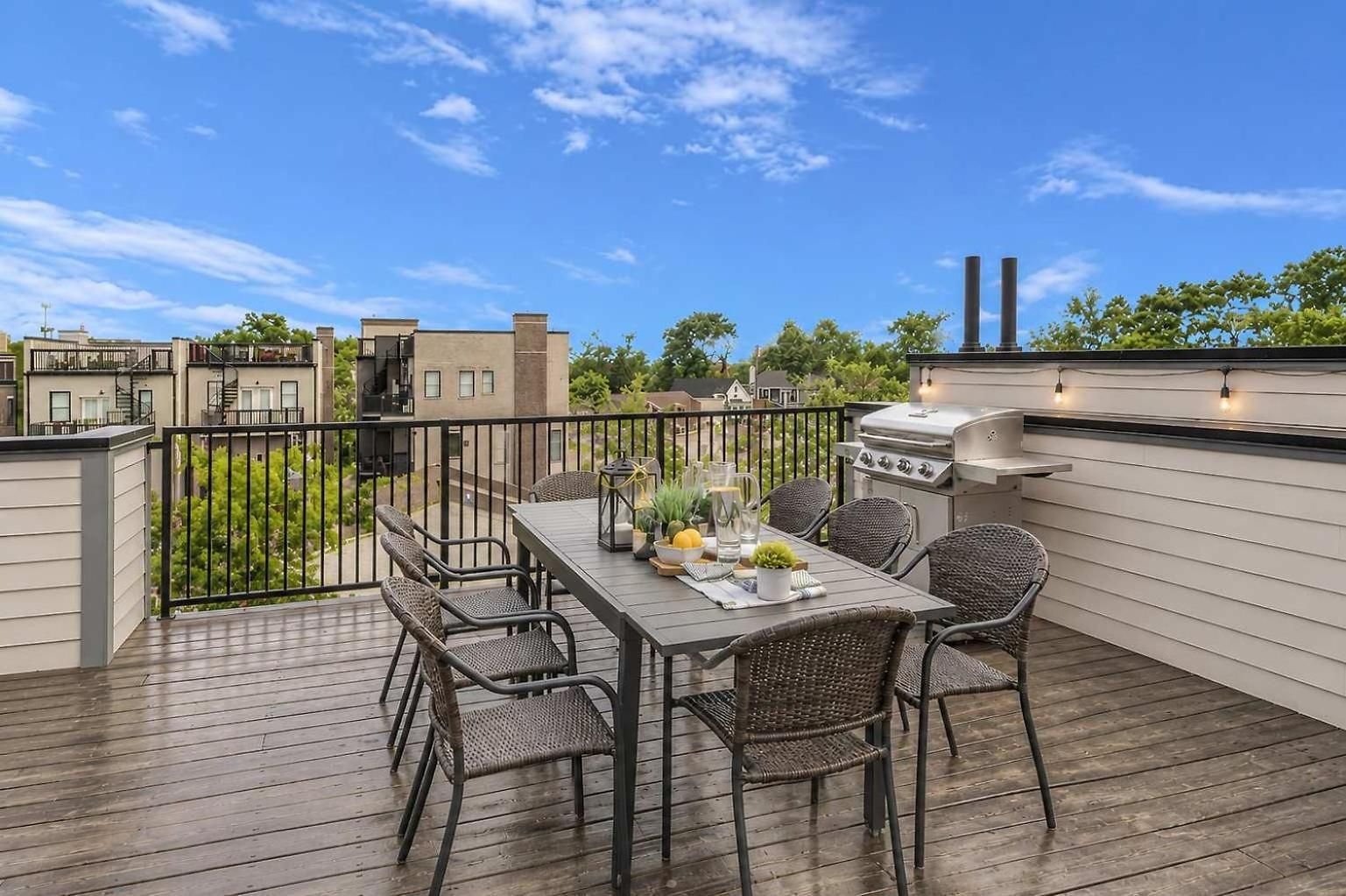 Scovel Row Rooftop Near Broadway * Nashville