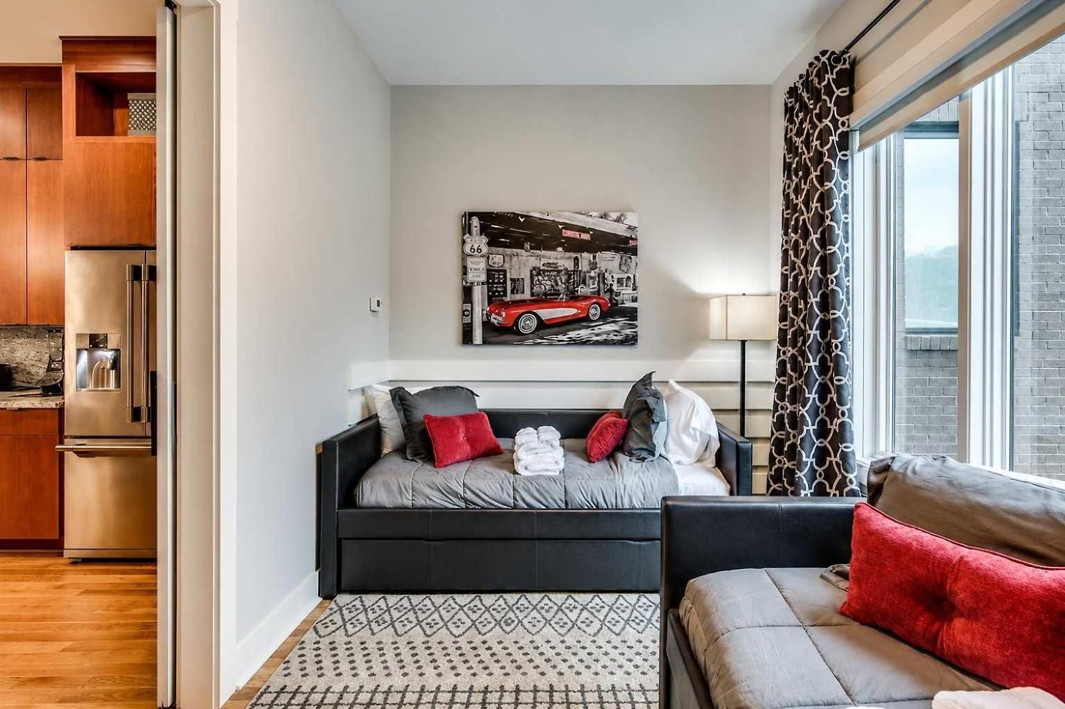 Two Homes - Accommodates 24 Guests Nashville