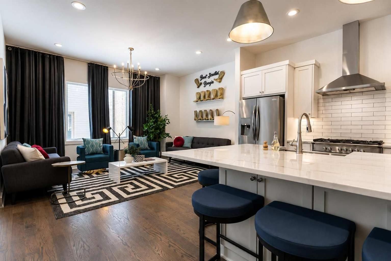 Holiday home Two New Homes Sleeps Up To 24 Nashville
