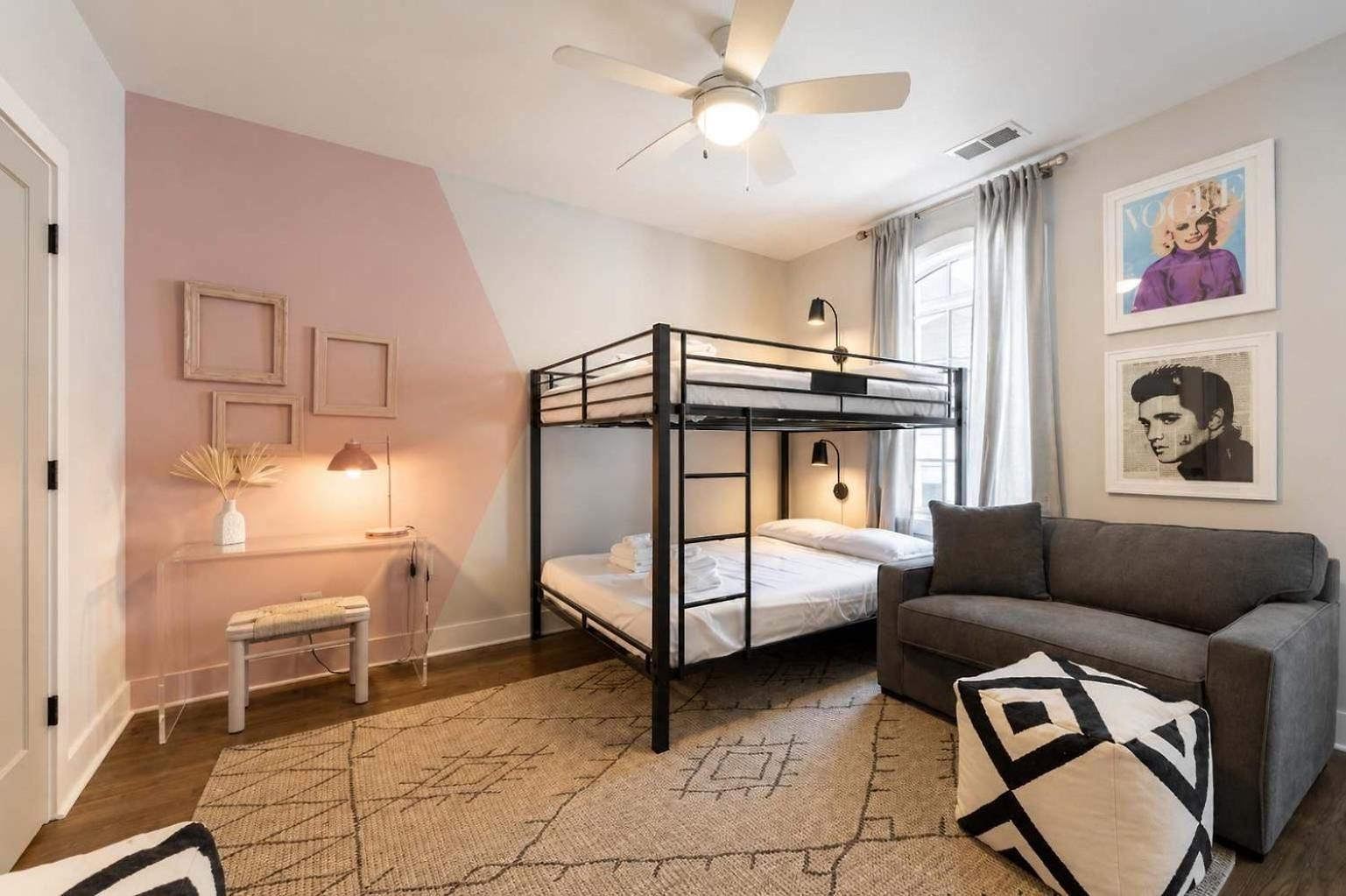 Escape Whiskey & Western Vibes Holiday home