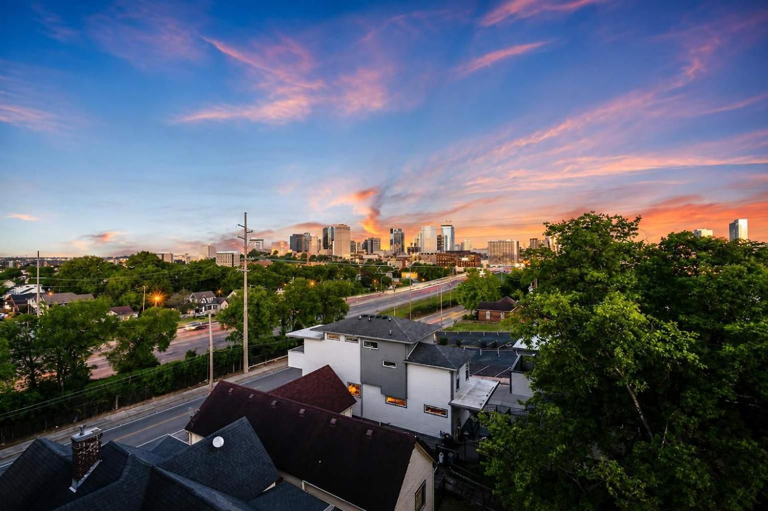 Stylish Skyline Views Nashville