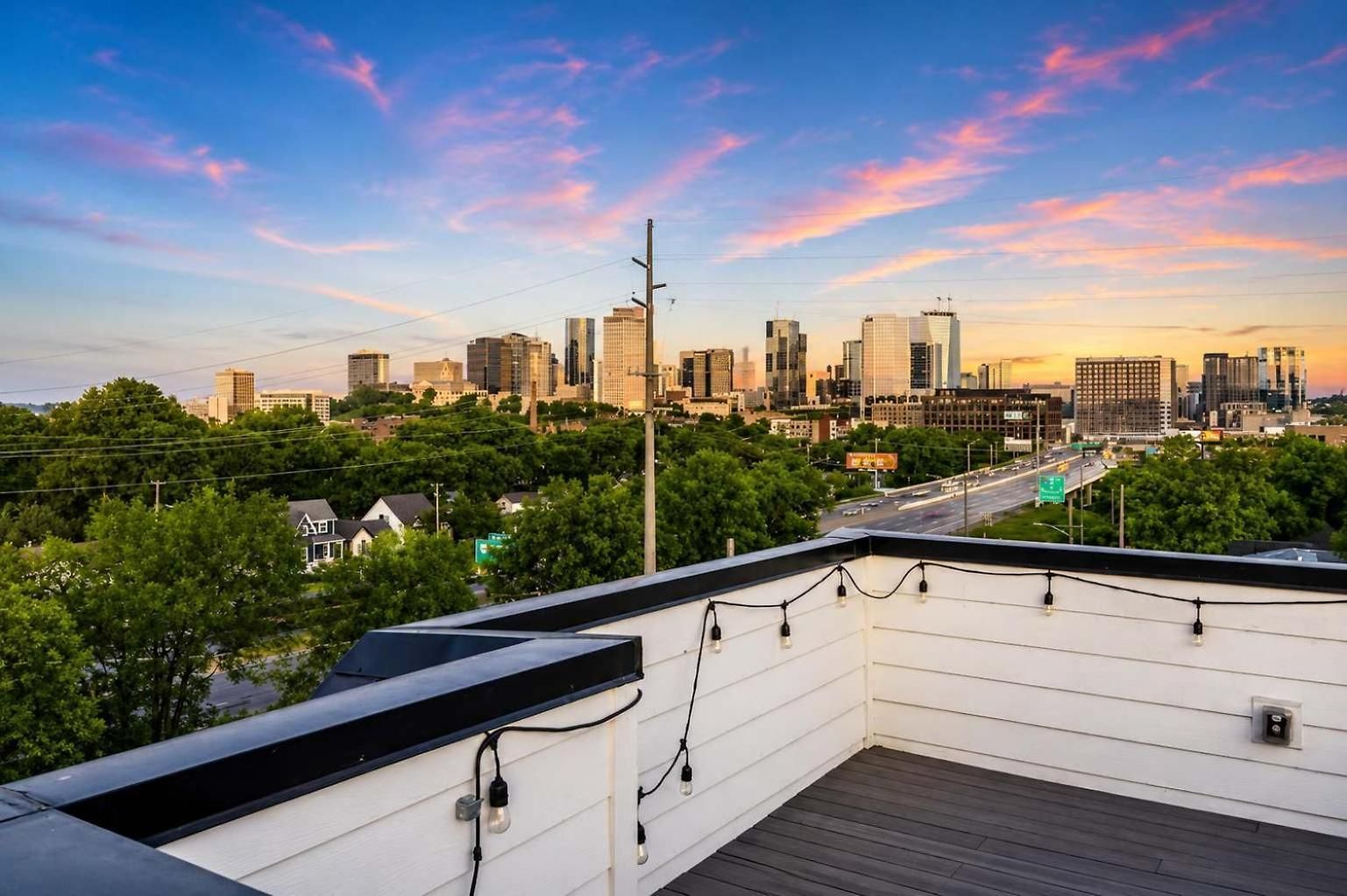 Stylish Skyline Views Nashville