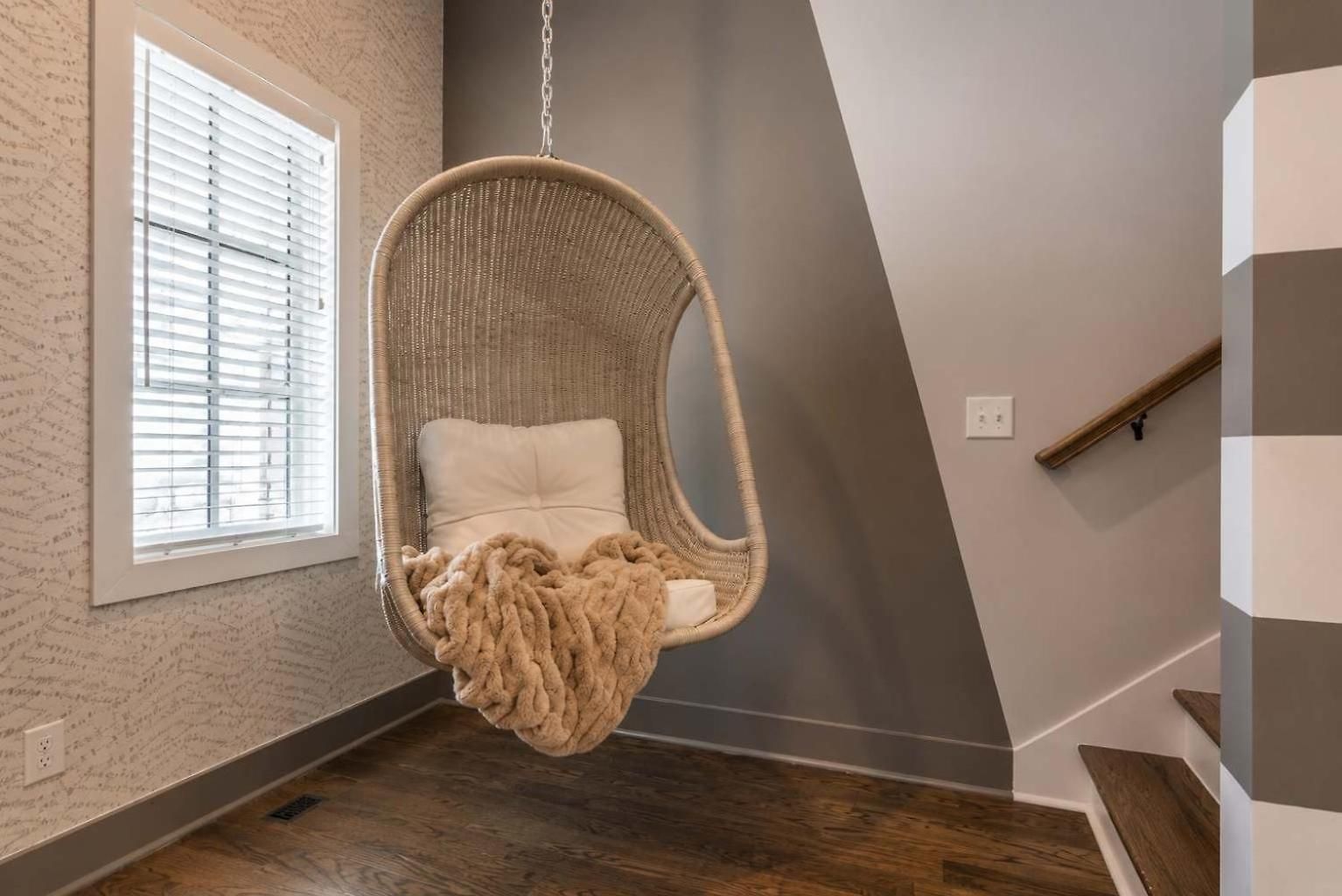 2 New Homes Near Vandy & 3 Min To Bars *