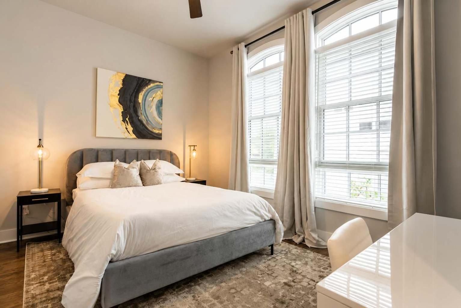 2 New Homes Near Vandy & 3 Min To Bars Nashville