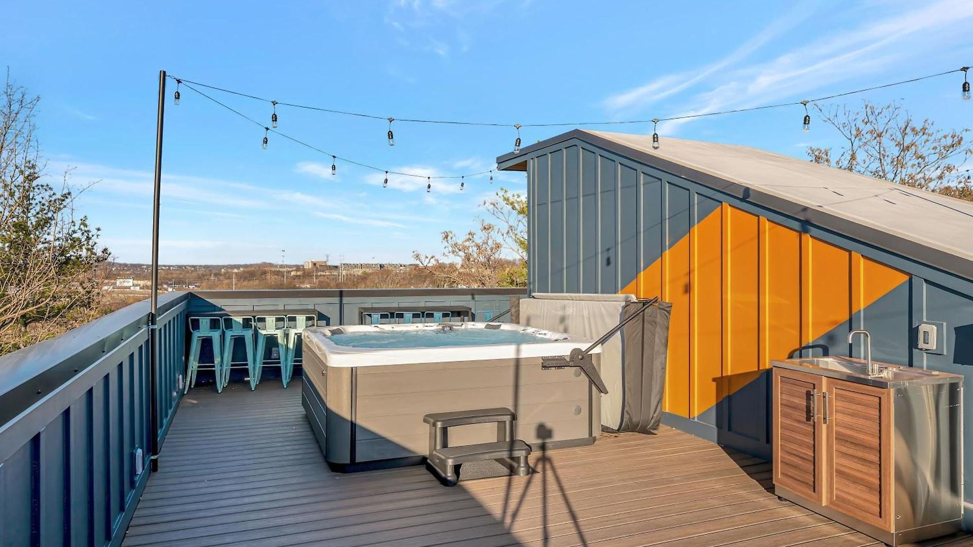 4 Rooftop Decks 4 Hot Tubs Game & Sauna Nashville