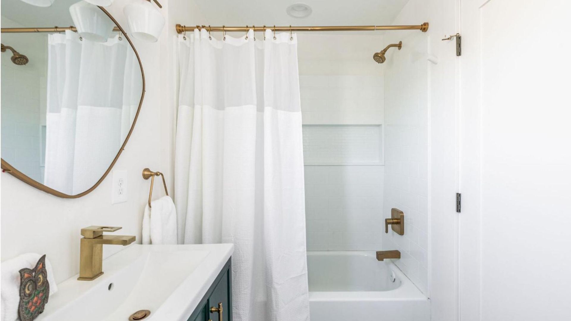 Chic 2 Bed 2 Bath, In 12 South *
