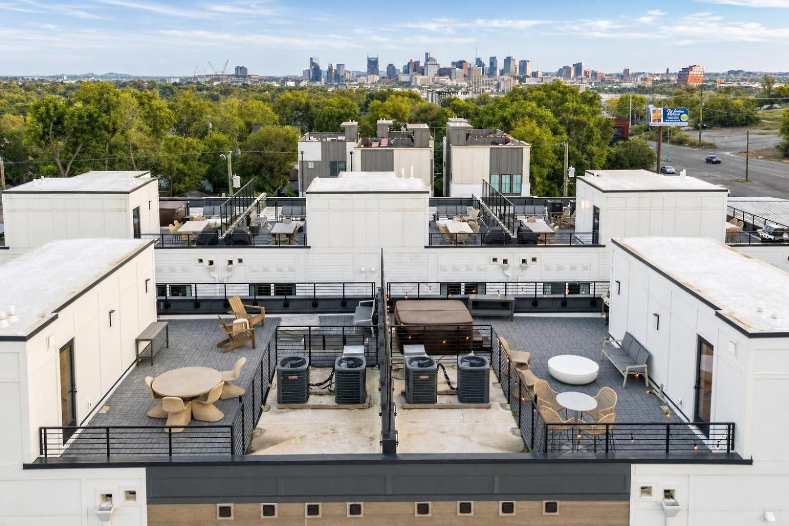 Rooftop Fire Pit Lounge Skyline Dt Nash Views *
