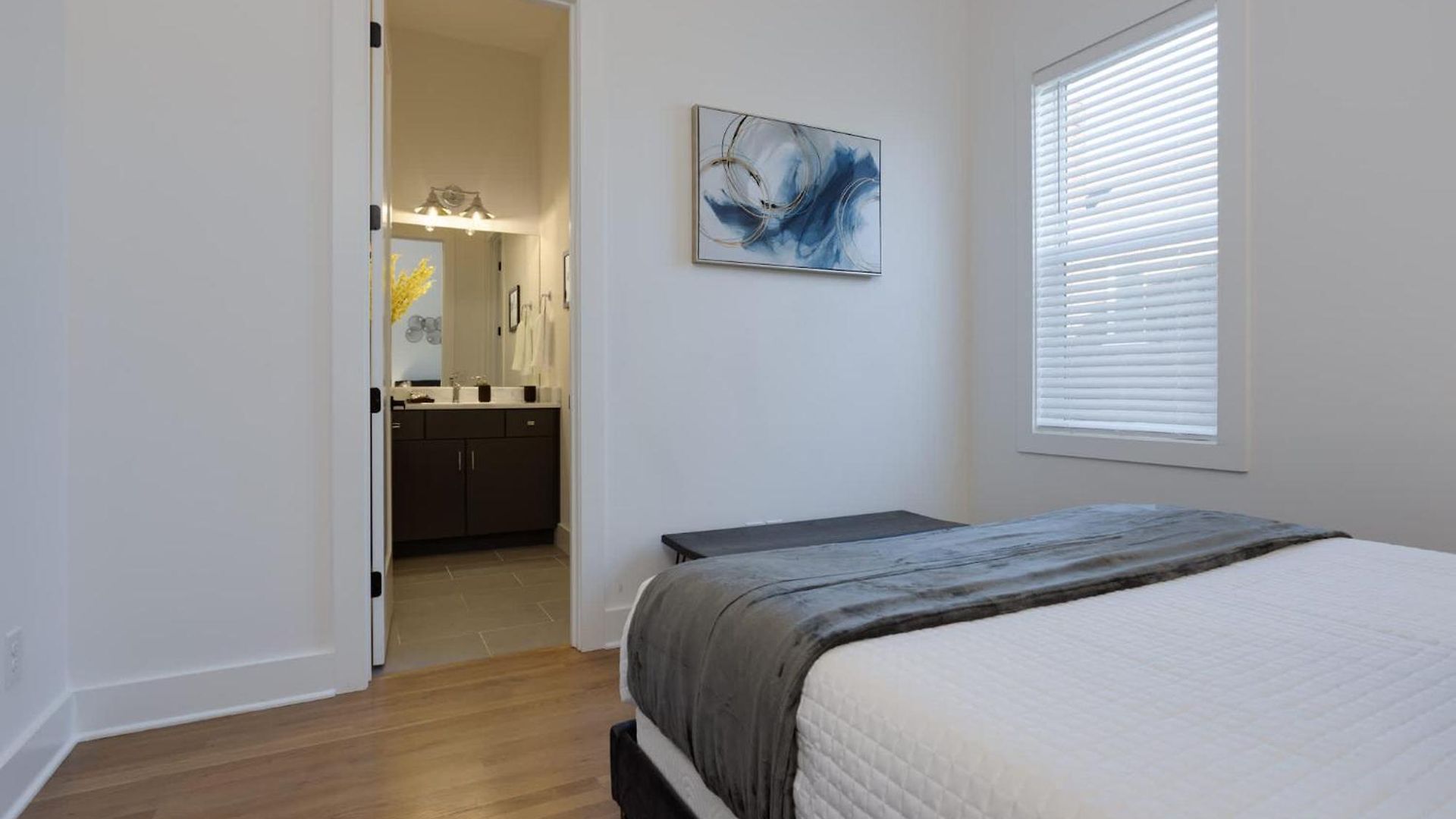 Holiday home 4br Getaway For 12 W Balcony Mins To Broadway Nashville