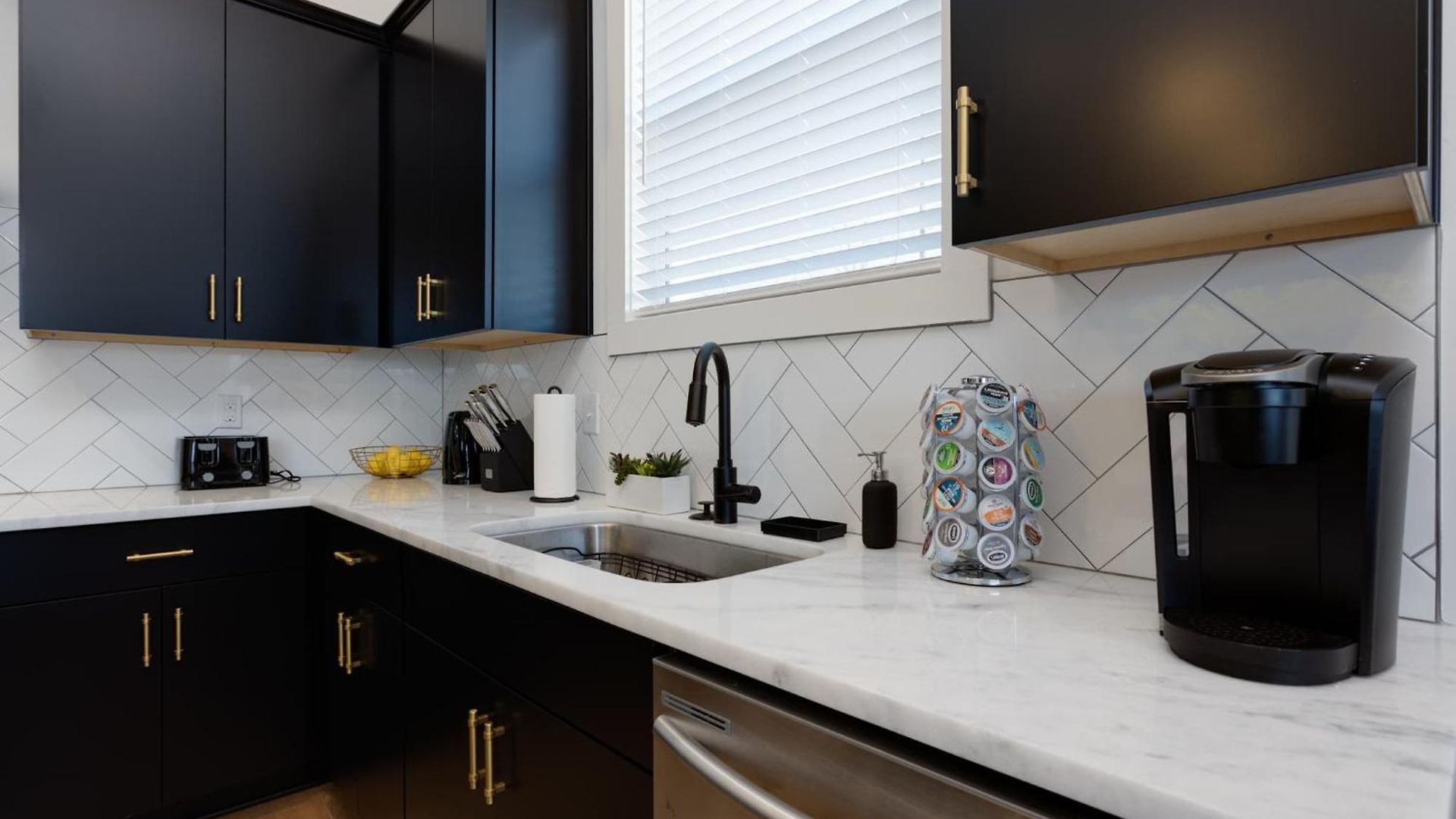 4br Getaway For 12 W Balcony Mins To Broadway Nashville