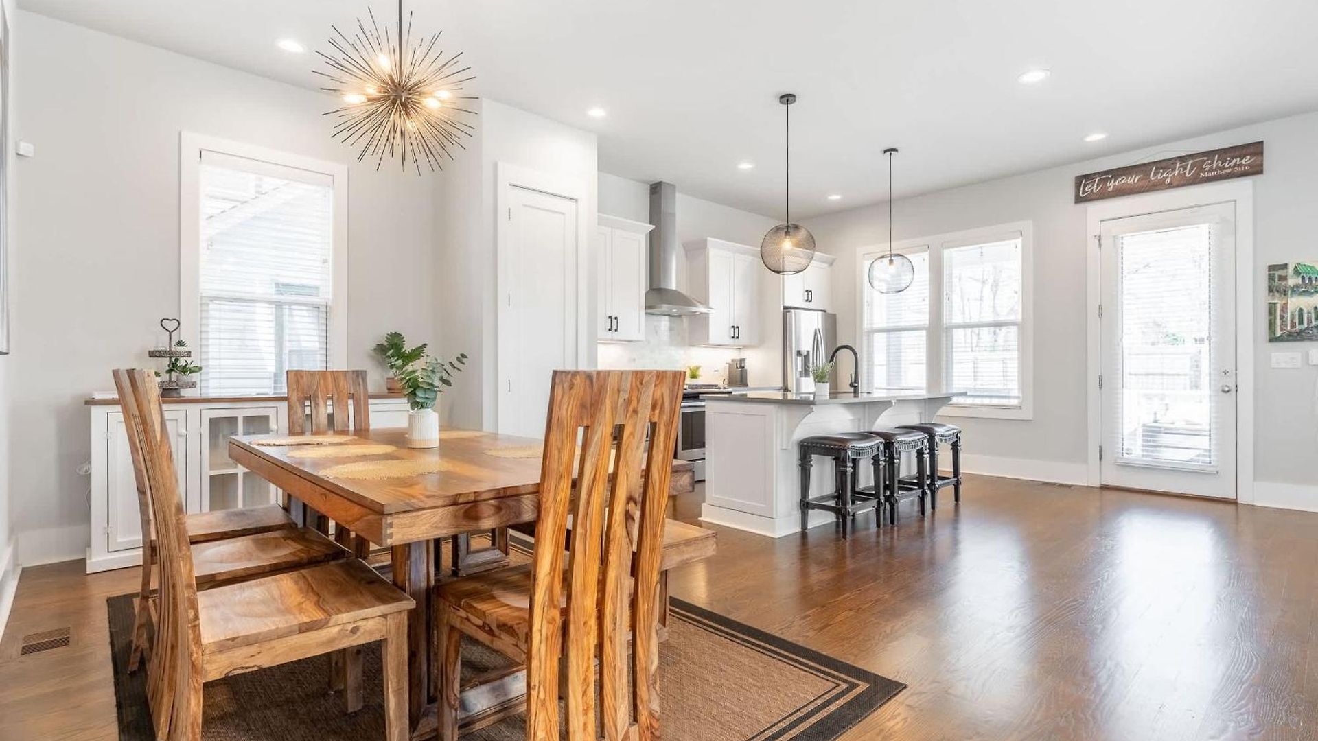 Holiday home 4br East - Walk To Bars & Restaurants *