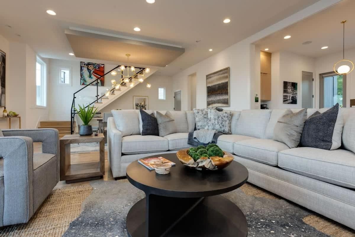 2 Ultra Lux Homes Sleeps 24 Hot Tub & Rooftops *