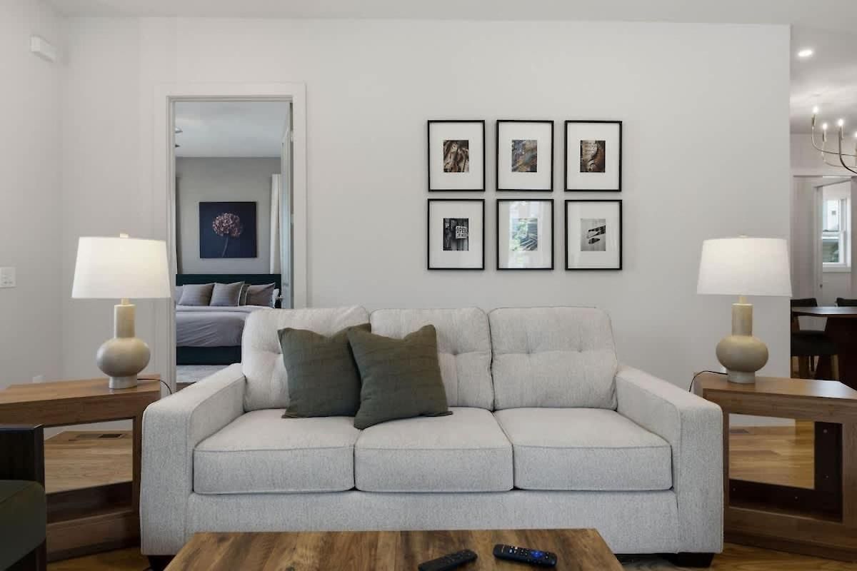 Walk To Germantown Game Minutes To Broadway Holiday home *