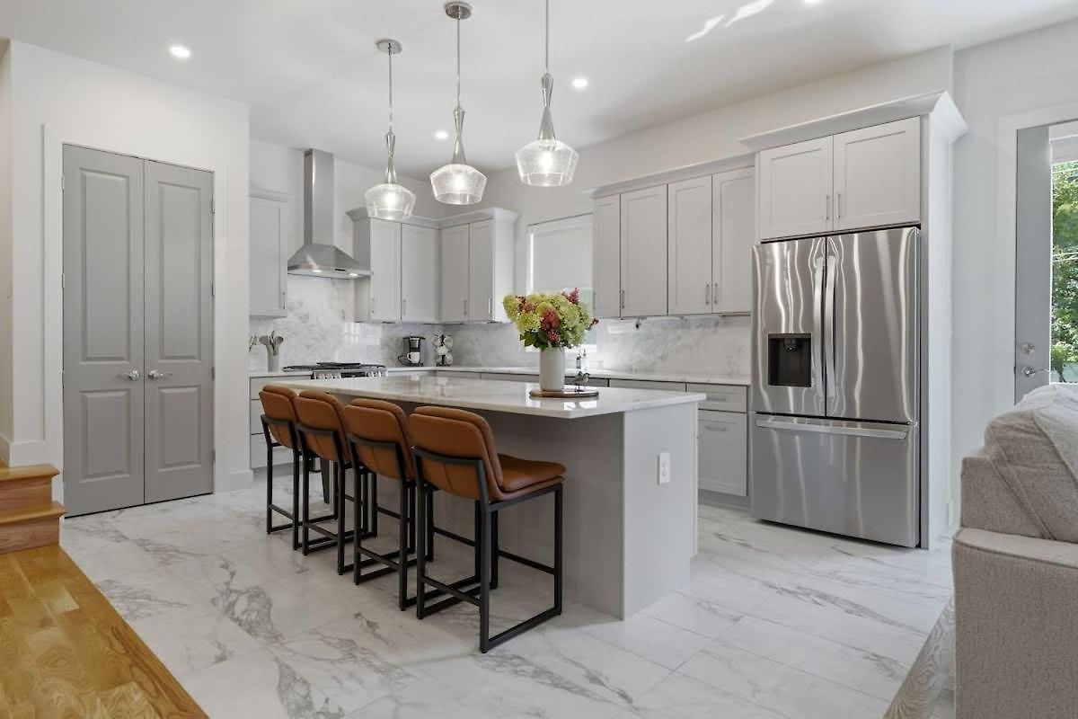 Walk To Germantown Game Minutes To Broadway Holiday home