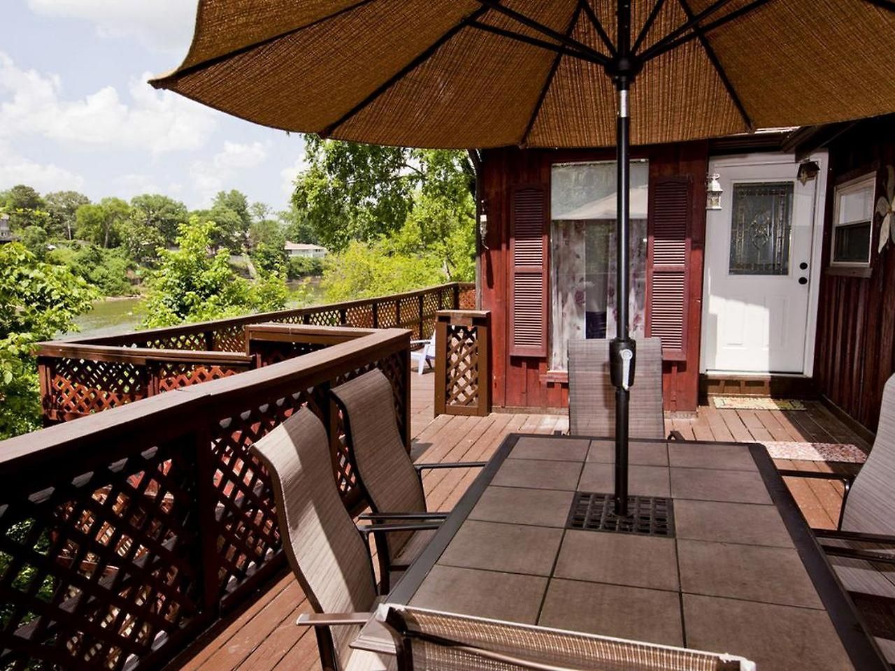 Beautiful Waterfront Vacation Close To Opryland In Nashville, Tennessee Holiday home Nashville