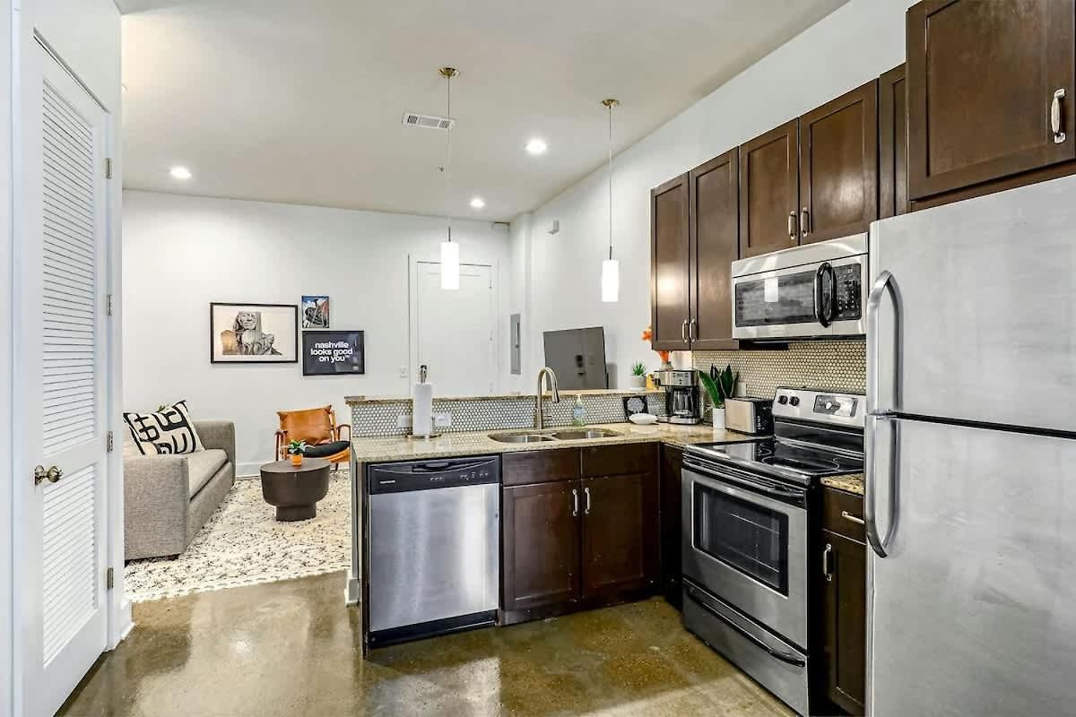 West End Retreat Near Vanderbilt & Park Holiday home Nashville