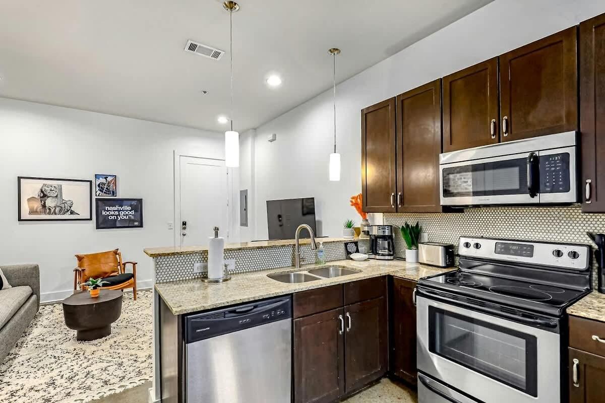 Holiday home West End Retreat Near Vanderbilt & Park *