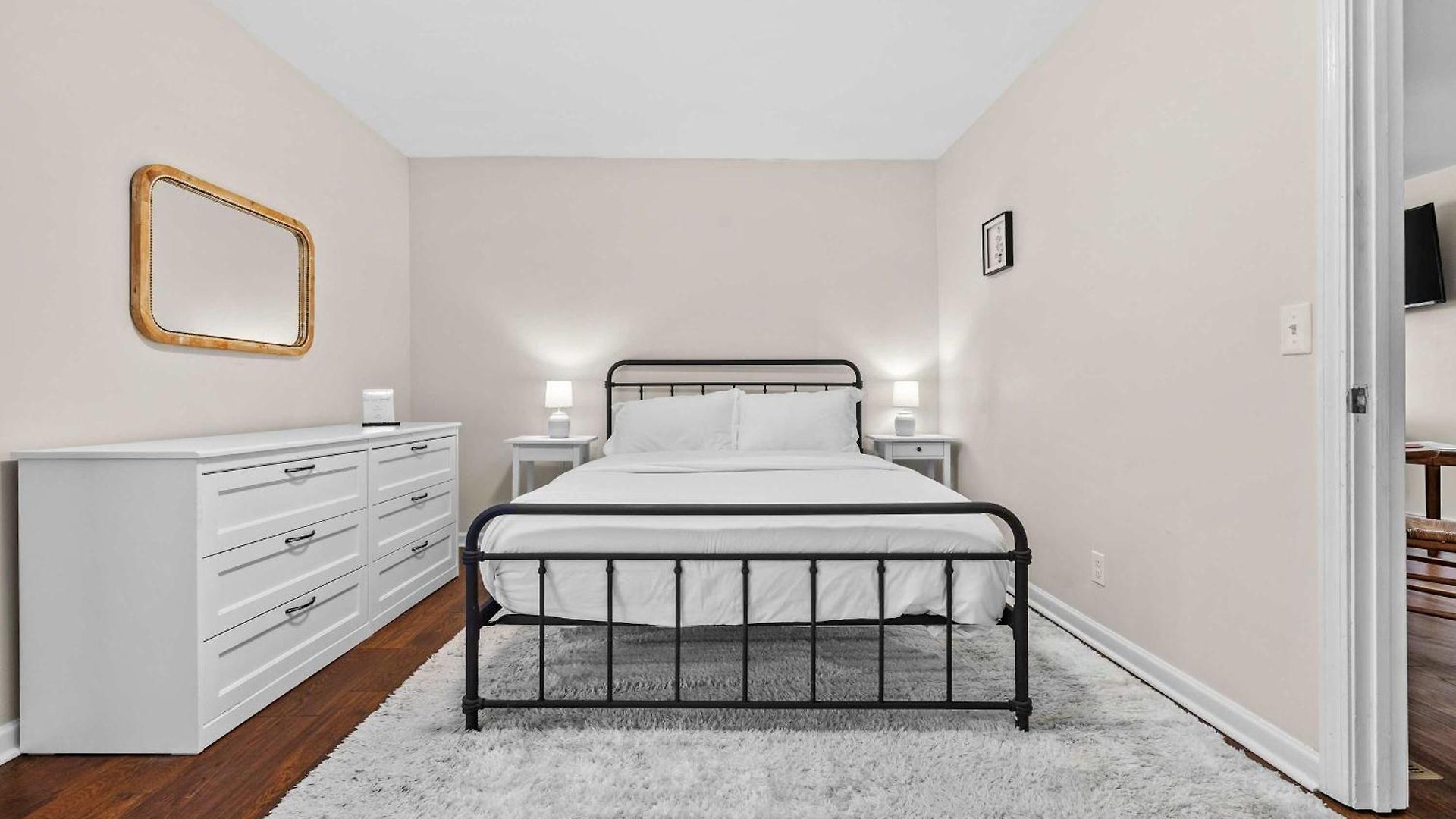 Area 3br With Yard And Workspace Nashville