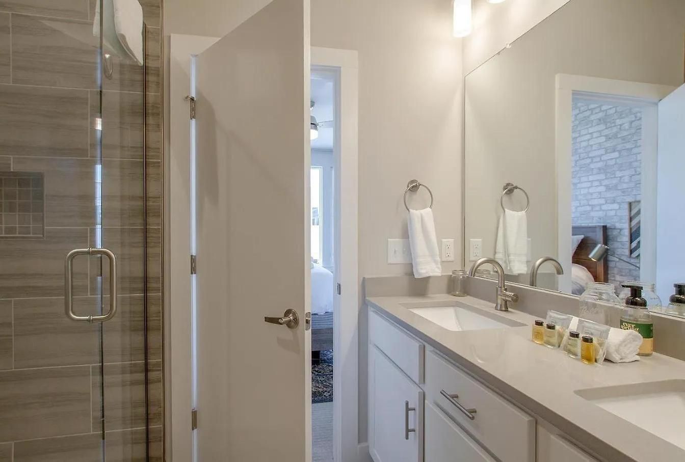 Holiday home Modern Skyline-view Townhome For Groups Up To 8 Nashville