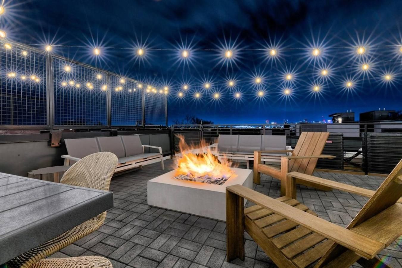 Holiday home Luxury Downtown Views - Rooftop - Hot Tub - Garage Nashville