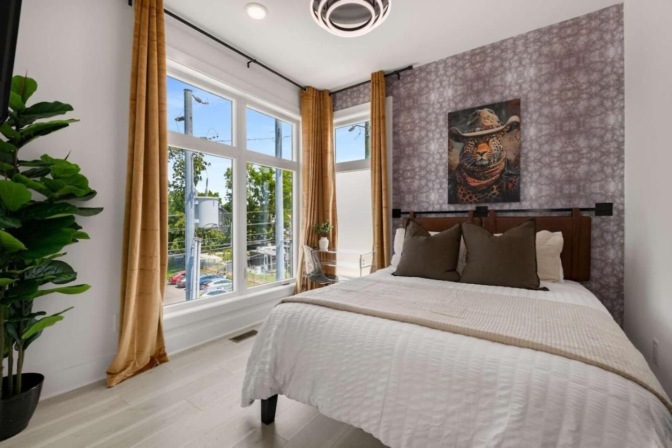 Luxury Living At Velvet And Vinyl Rooftop 6 Beds Holiday home Nashville