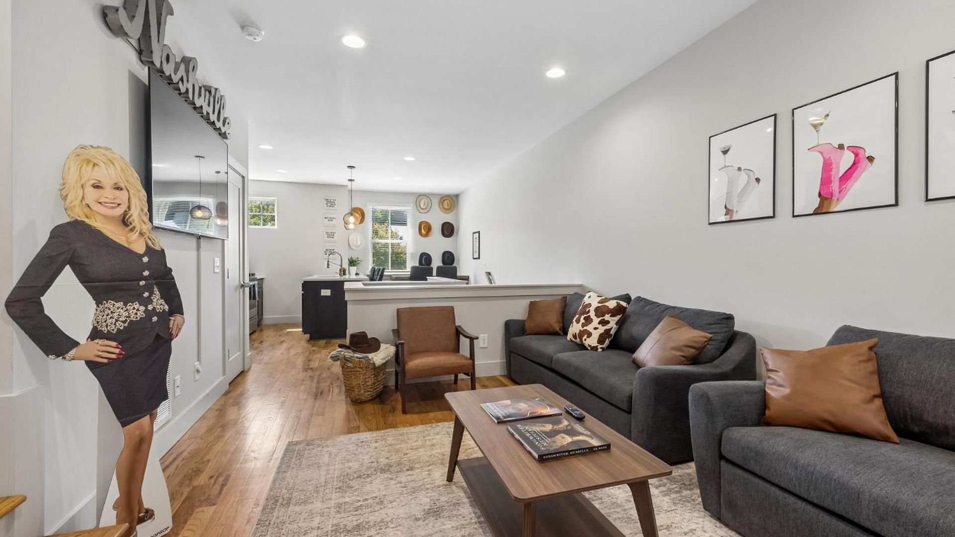 Holiday home Some Things Just Go Better Together Sleeps 20 Nashville