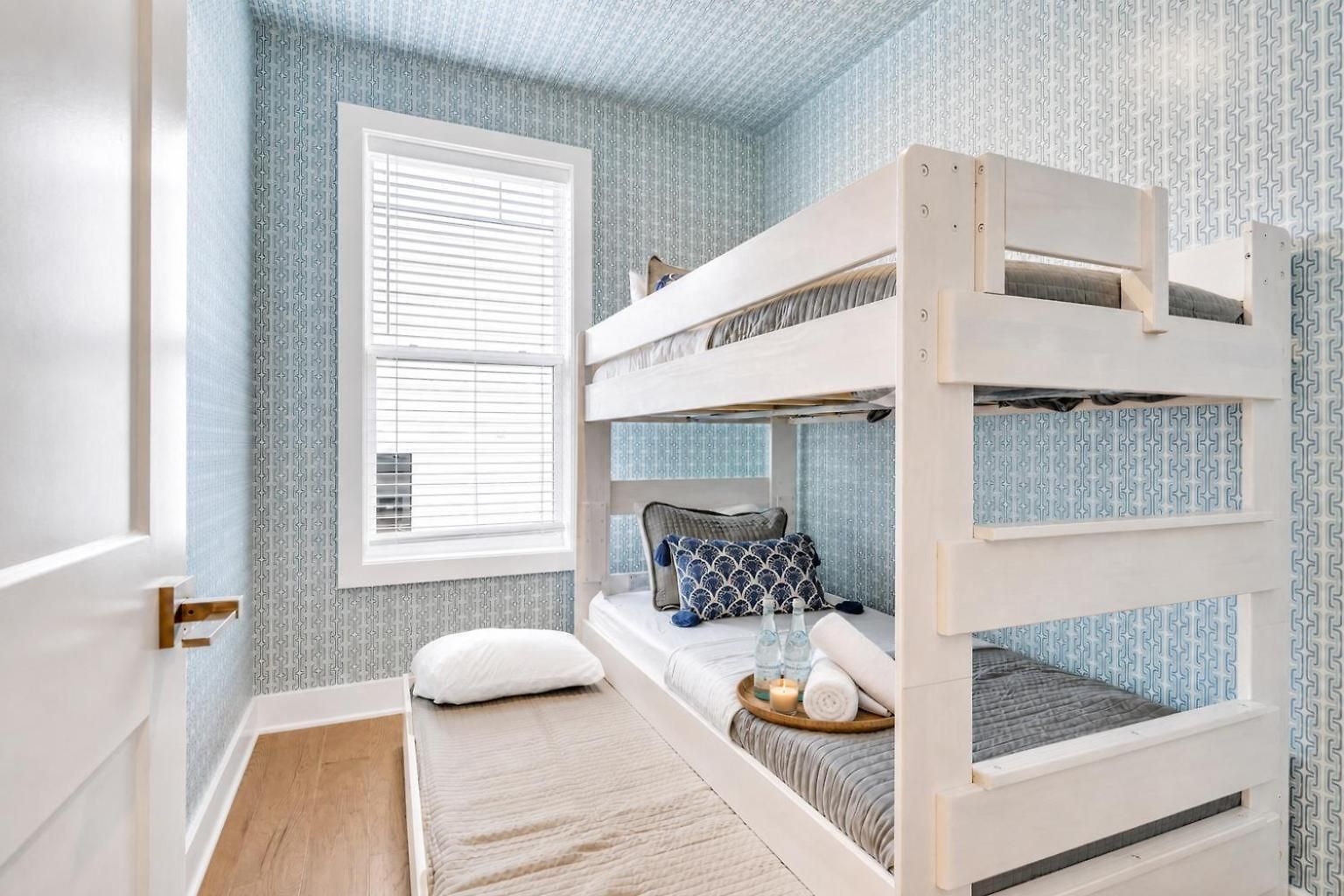 2 Rooftop Homes - Sleeps 24 - Near Geodis Park Holiday home *