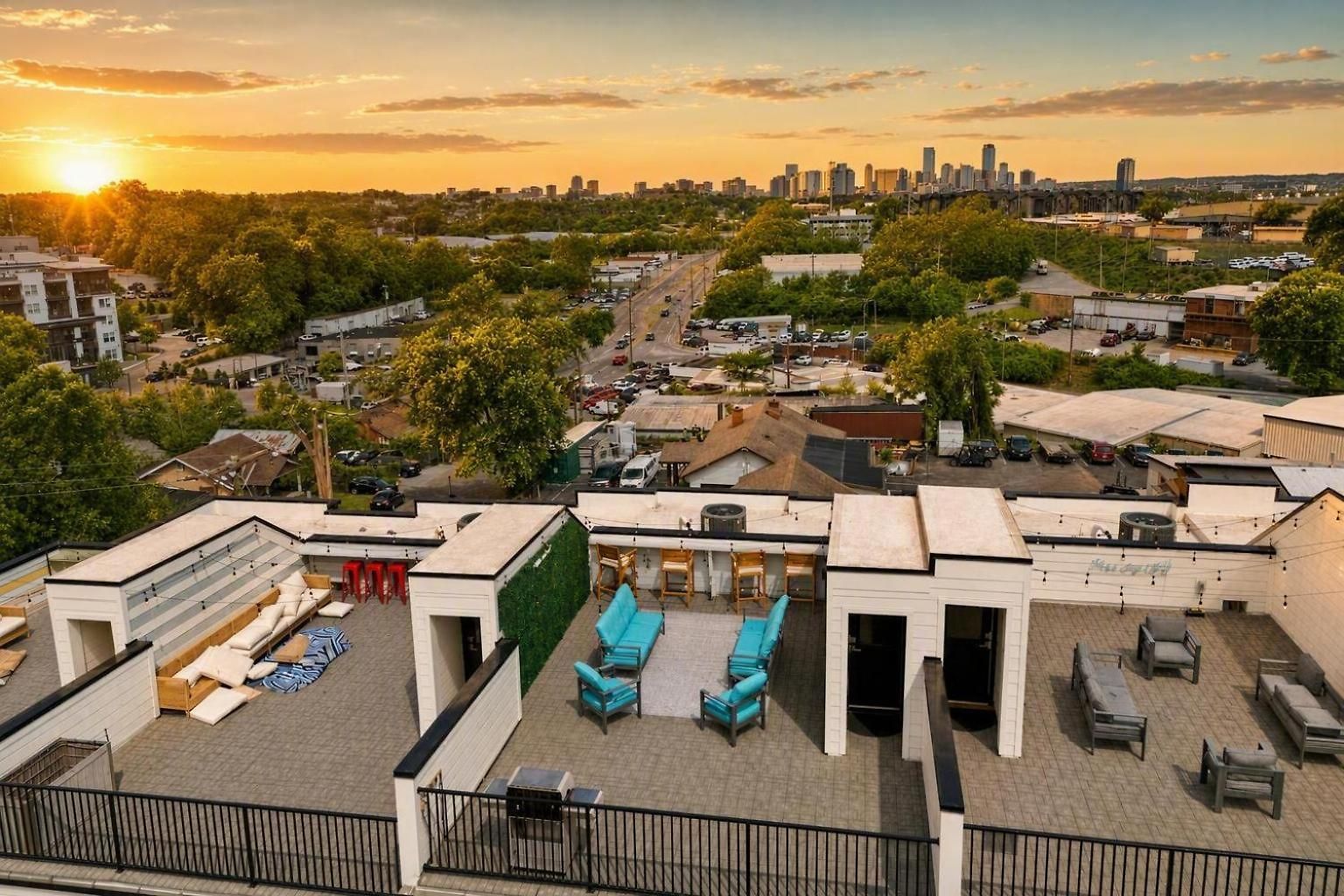 Holiday home Rooftop Deck Townhome Sleeps 12 Near Geodis Park