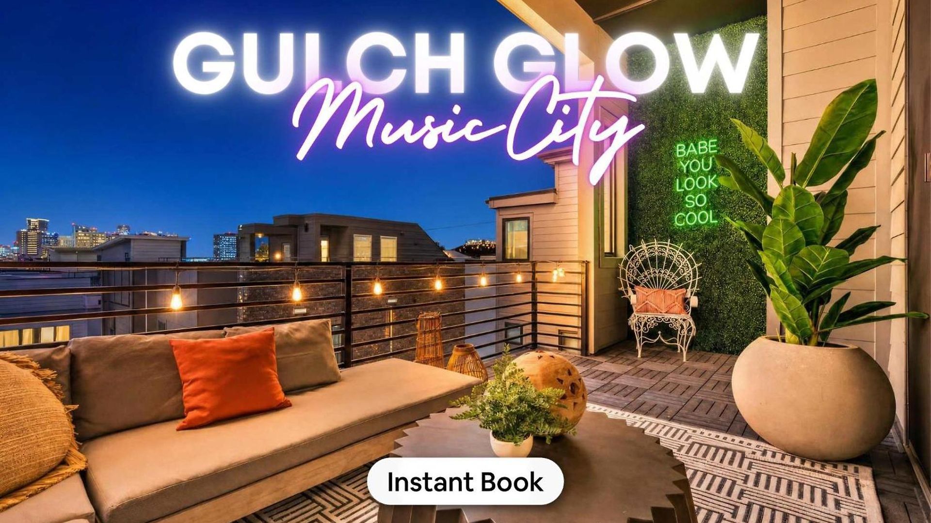 Neon Balcony House - Sleeps 12 Near Broadway Holiday home