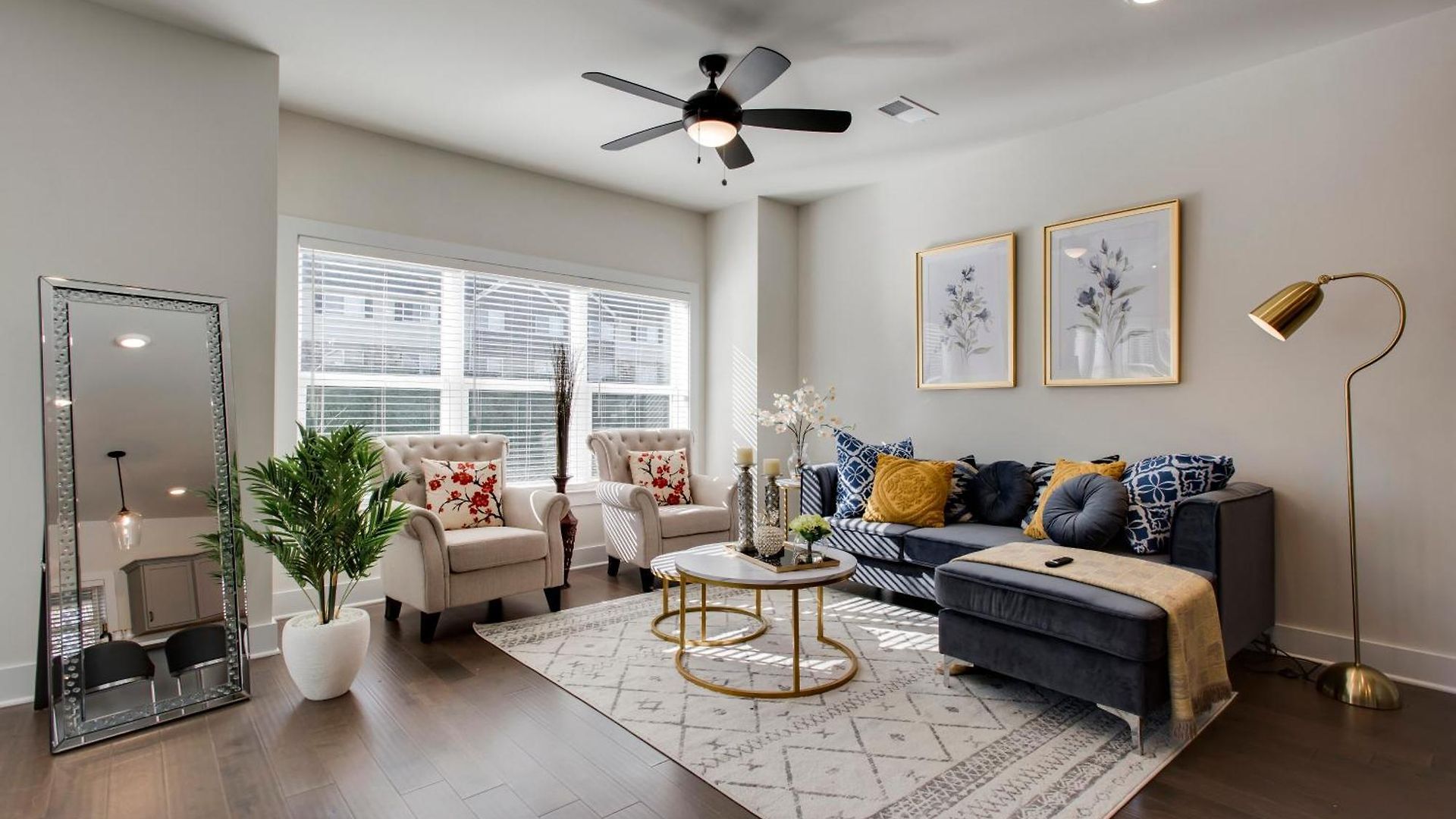 Luxury Three Bedroom Townhouse Near Airport * Nashville