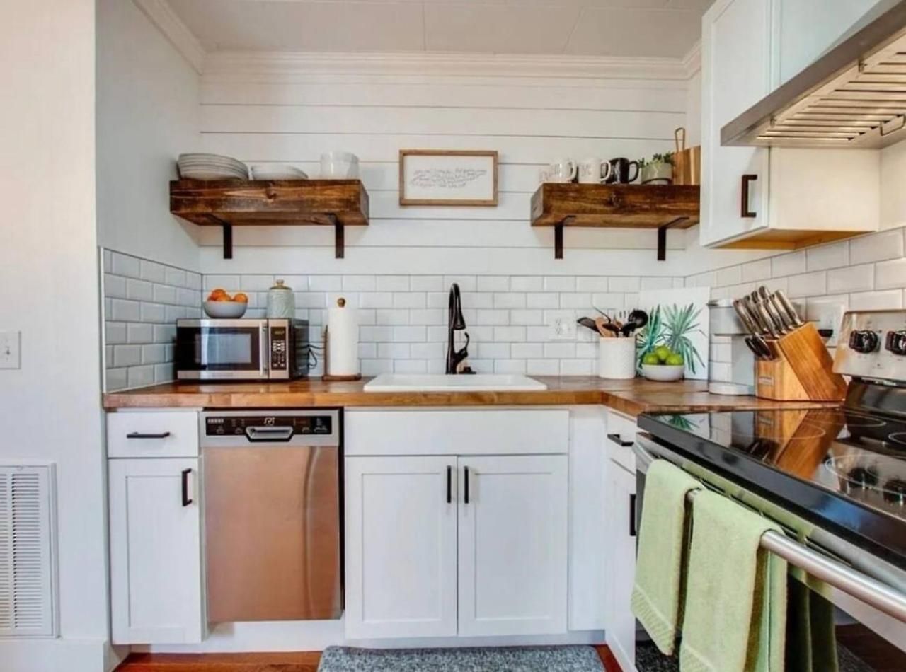 Holiday home 1947 Rustic Farmhouse. East Nash. Mins To Broadway *