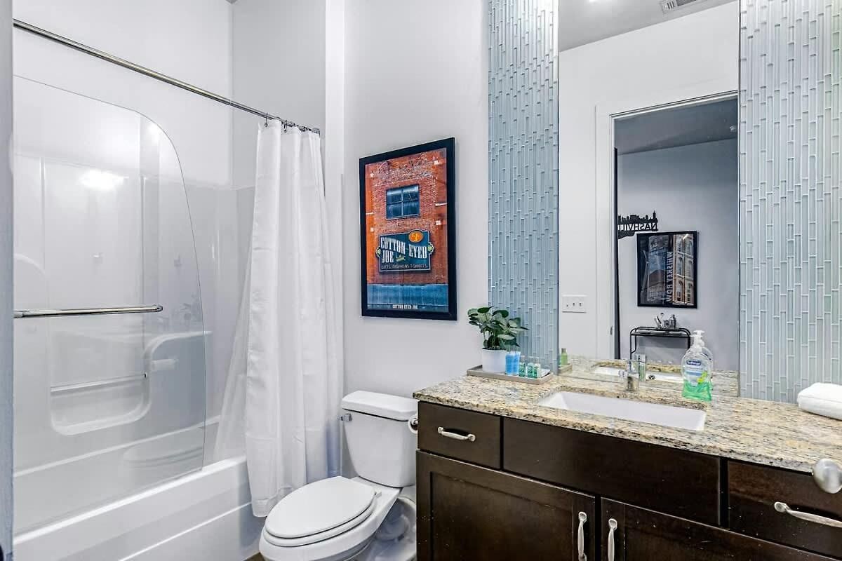 West End Retreat Near Vanderbilt & Park Holiday home Nashville