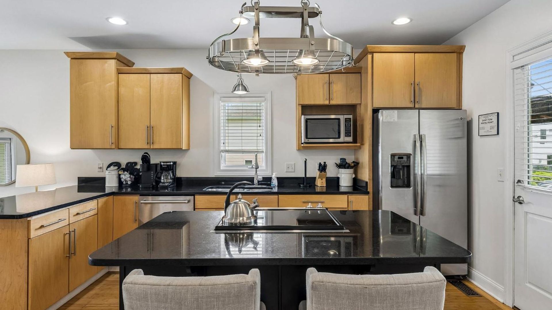 Spacious Townhouse W Exclusive Backyard Nashville