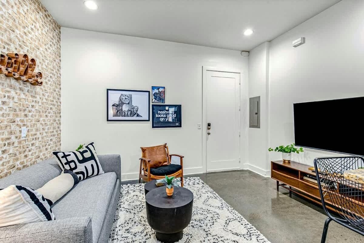 West End Retreat Near Vanderbilt & Park Holiday home Nashville