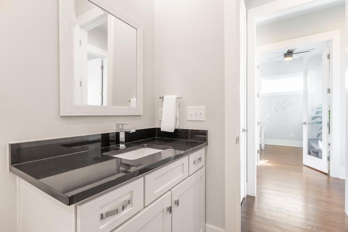 4br East - Walk To Bars & Restaurants * Nashville