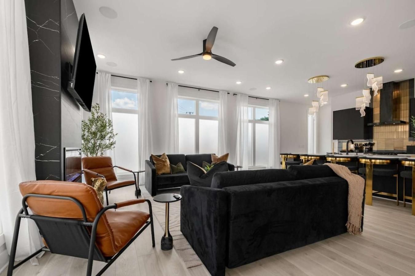 Holiday home Luxury Living At Velvet And Vinyl Rooftop 6 Beds *