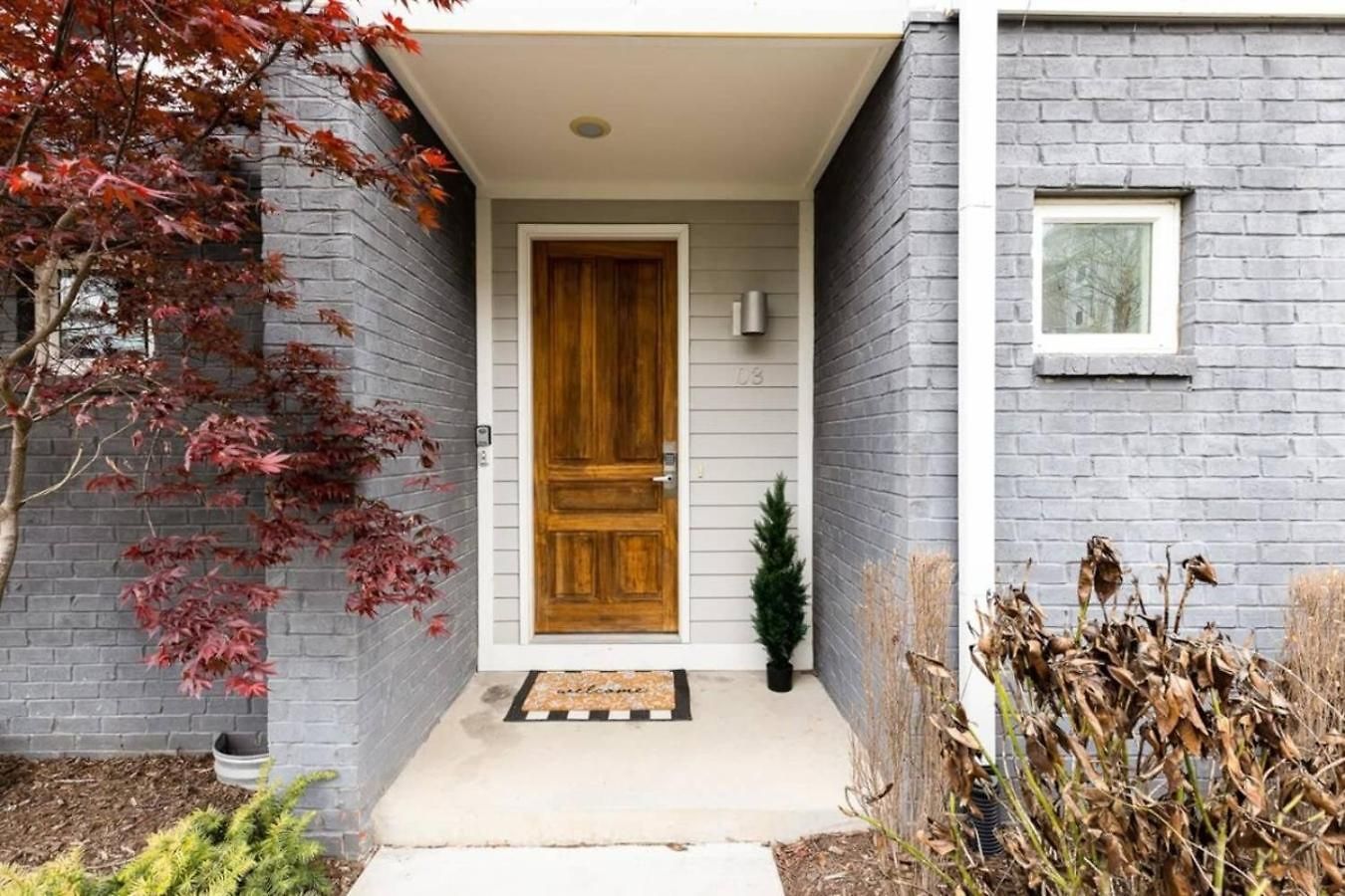 Funk House. Mins To Broadway. Parking *