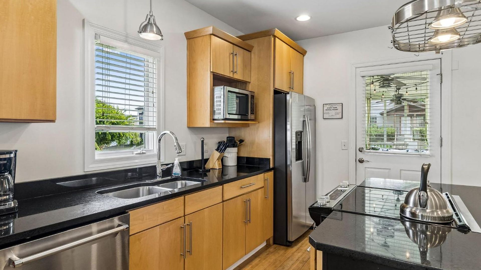 Spacious Townhouse W Exclusive Backyard Holiday home Nashville