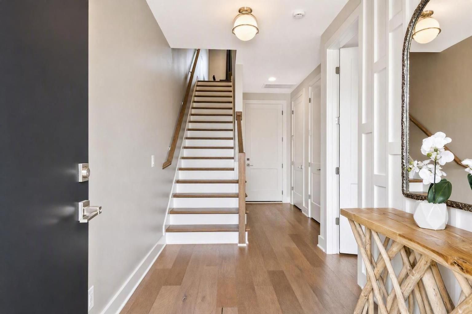 2 Rooftop Homes - Sleeps 24 - Near Geodis Park *